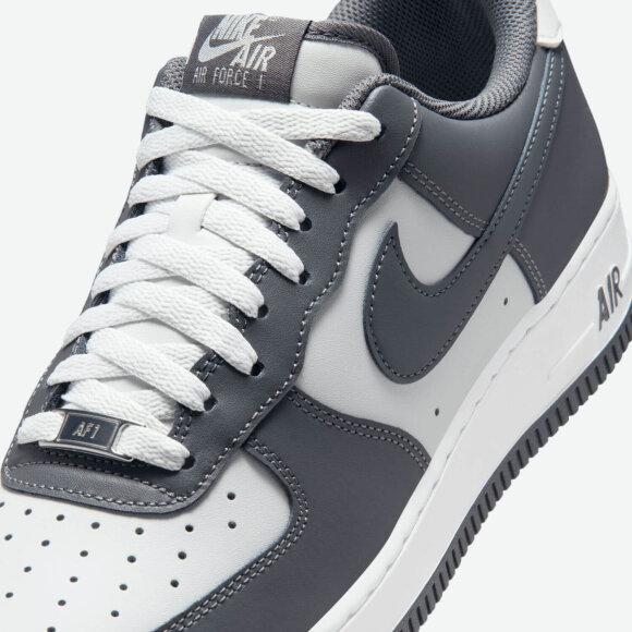 NIKE - M AIR FORCE 1 07