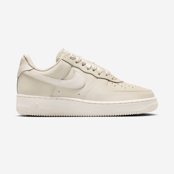 NIKE - W AIR FORCE 1 RETRO PRM