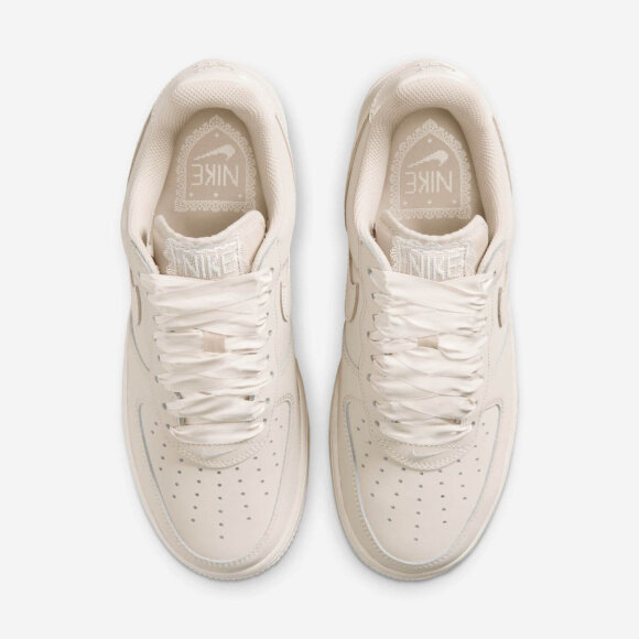 NIKE - W AIR FORCE 1 RETRO PRM