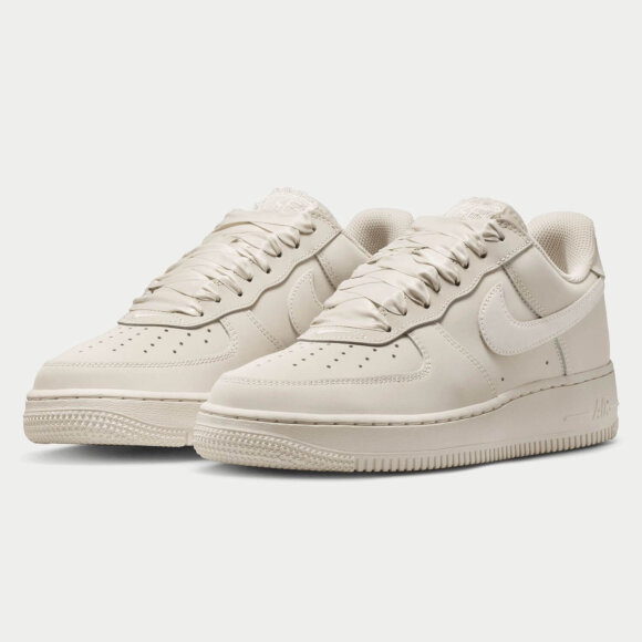 NIKE - W AIR FORCE 1 RETRO PRM