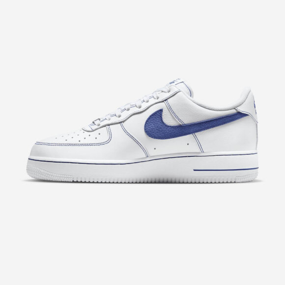NIKE - M AIR FORCE 1 07 LV8