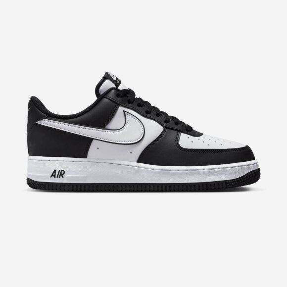 NIKE - M AIR FORCE 1 07