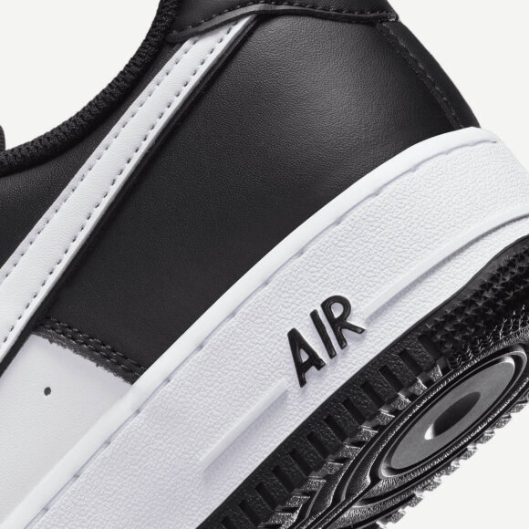 NIKE - M AIR FORCE 1 07