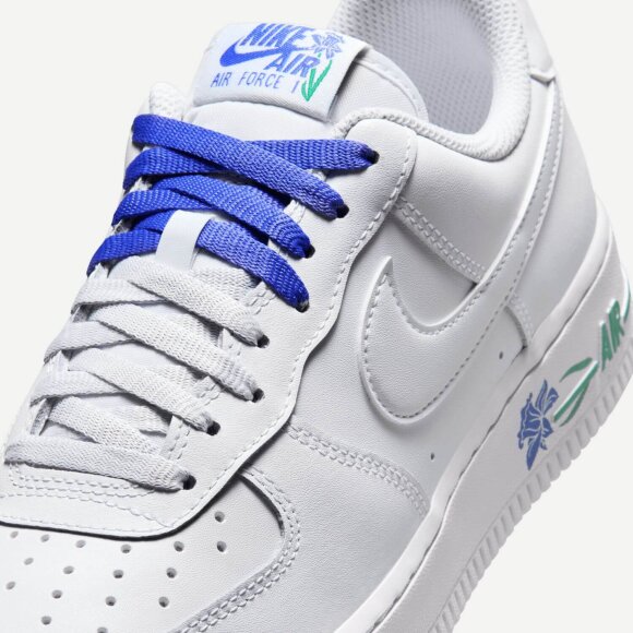 NIKE - W AIR FORCE 1 07 SE