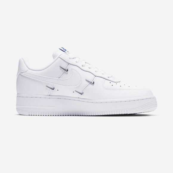 NIKE - W AIR FORCE 1 07 LX