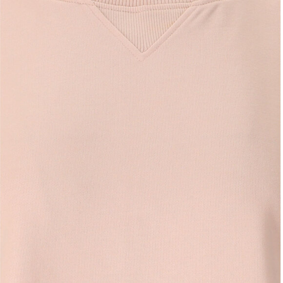 SPORTS GROUP - W VACAY CREW NECK