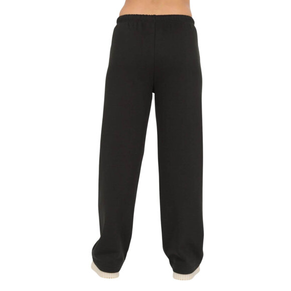 SPORTS GROUP - W TASUA WIDE PANTS