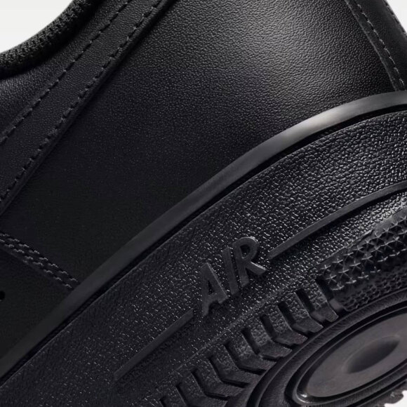 NIKE - M AIR FORCE 1 07