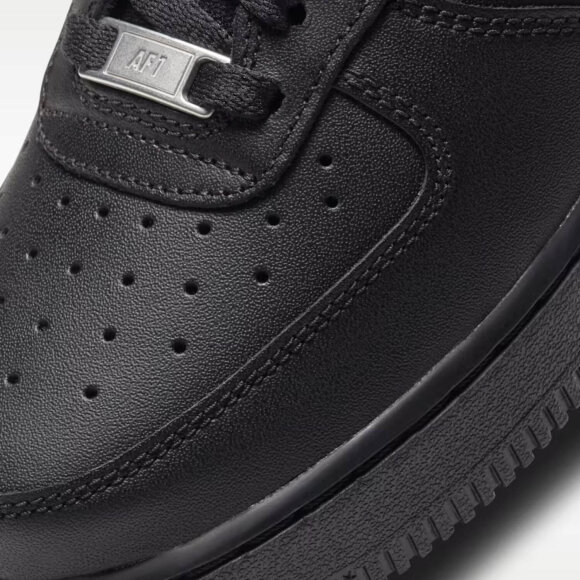 NIKE - W AIR FORCE 1 07