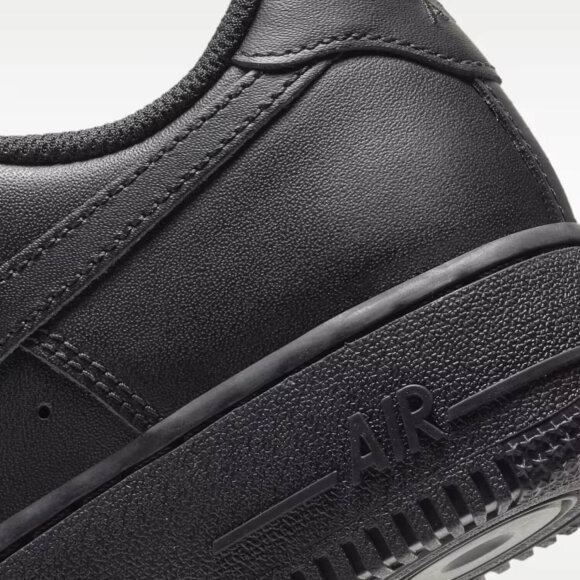 NIKE - W AIR FORCE 1 07
