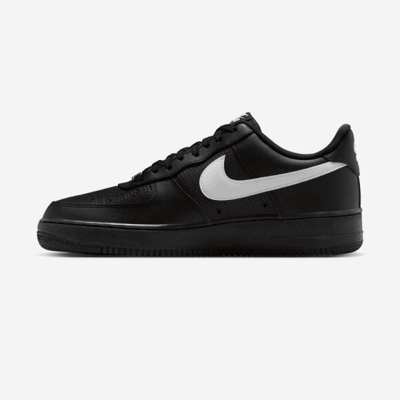 NIKE - M AIR FORCE 1 07 LV8