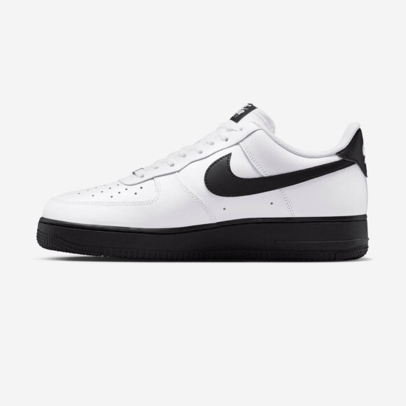 NIKE - M AIR FORCE 1 07
