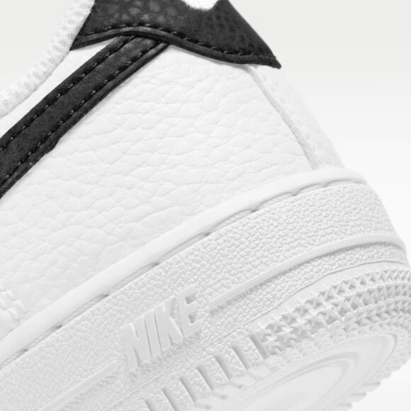 NIKE - JR AIR FORCE 1