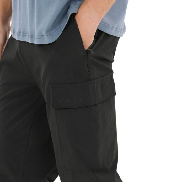 VIRTUS - M CARO TRACK PANTS