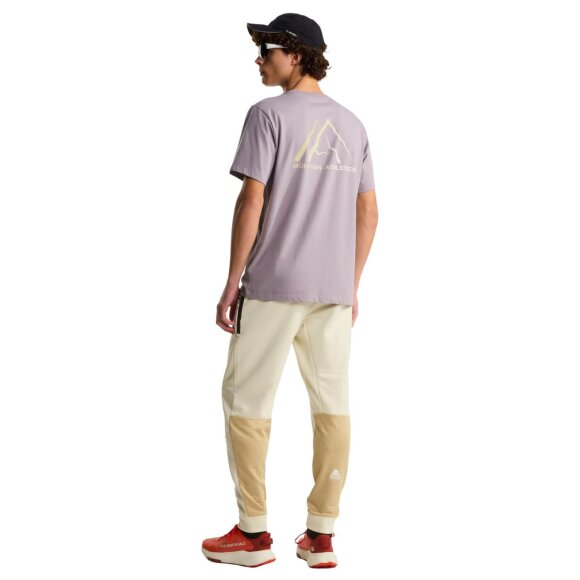 THE NORTH FACE - M MA GRAPHIC RG SS TEE