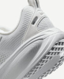 NIKE - W VOMERO 18