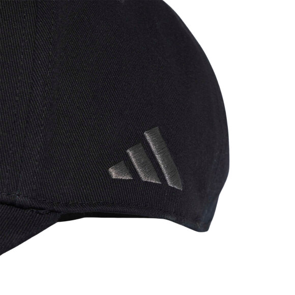 ADIDAS  - LIVERPOOL FC CAP