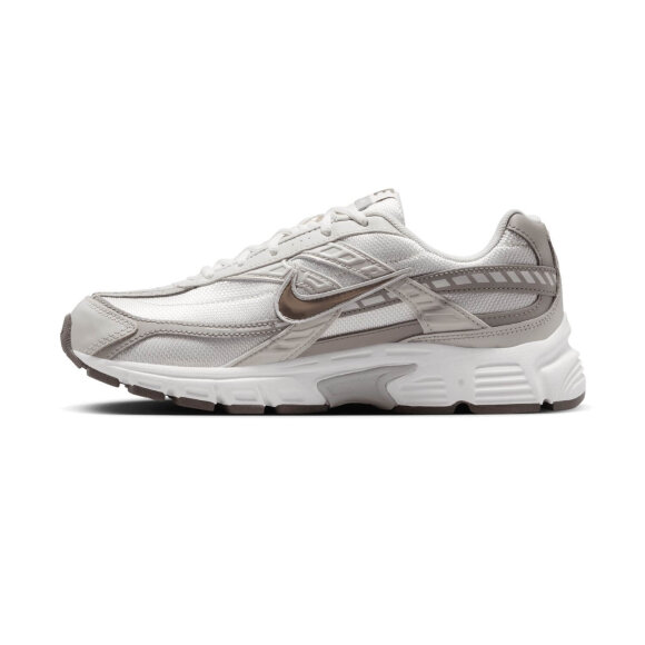 NIKE - W INITIATOR
