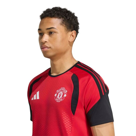 ADIDAS  - M MANCHESTER UNITED 26/27 TR.