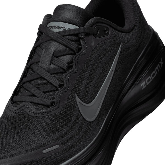 NIKE - W VOMERO PLUS