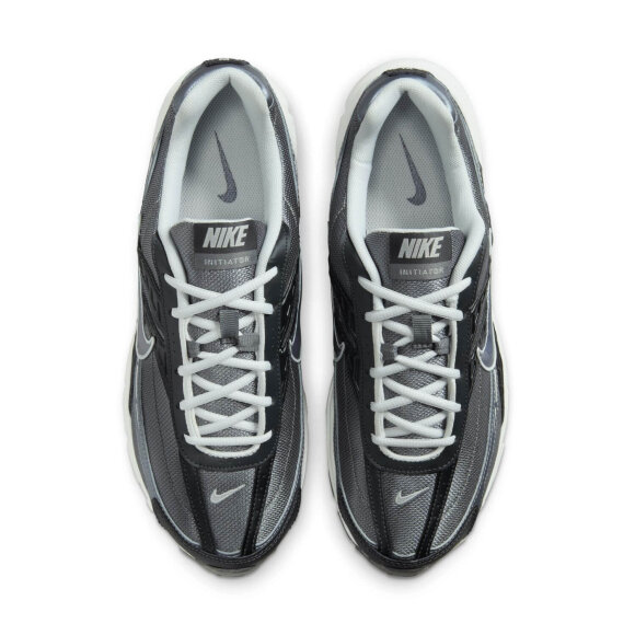 NIKE - M INITIATOR