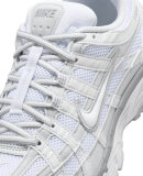NIKE - W P-6000