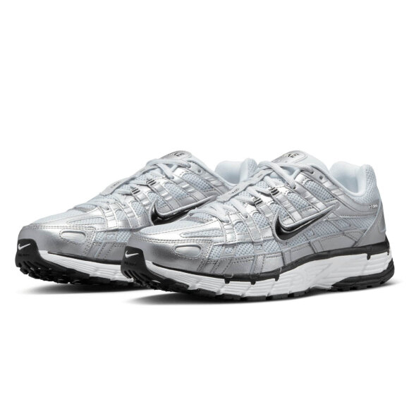 NIKE - W P-6000