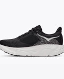 HOKA - M ARAHI 9