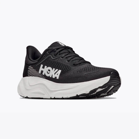 HOKA - M ARAHI 9