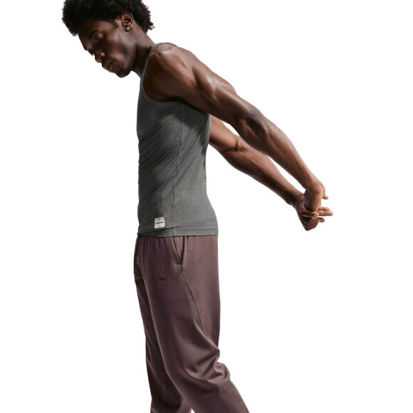 NIKE - M DRI-FIT PRIMARY PANT