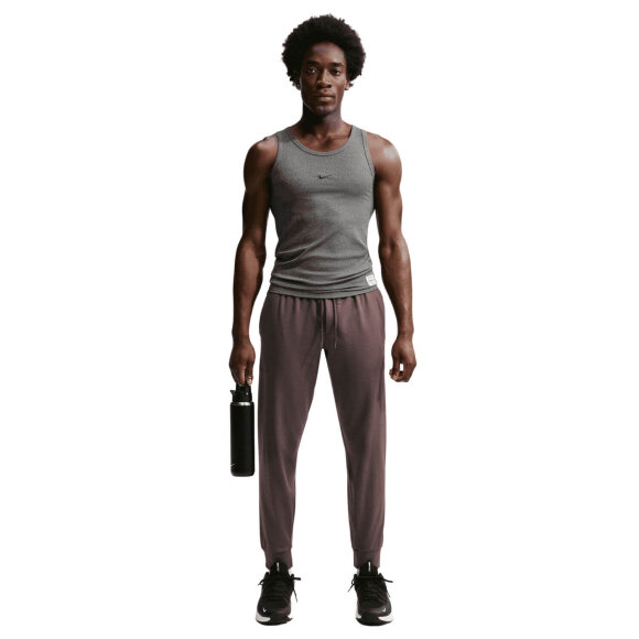 NIKE - M DRI-FIT PRIMARY PANT