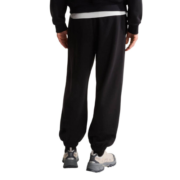 THE NORTH FACE - M ESSENTIAL TERRY DOME REG