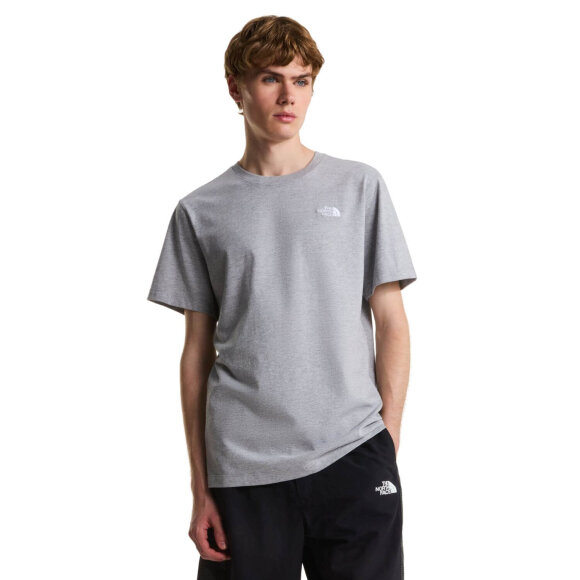 THE NORTH FACE - M EVOLUTIONB SIMPLE DOME TEE