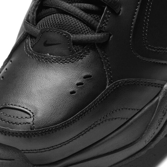 NIKE - M AIR MONARCH IV